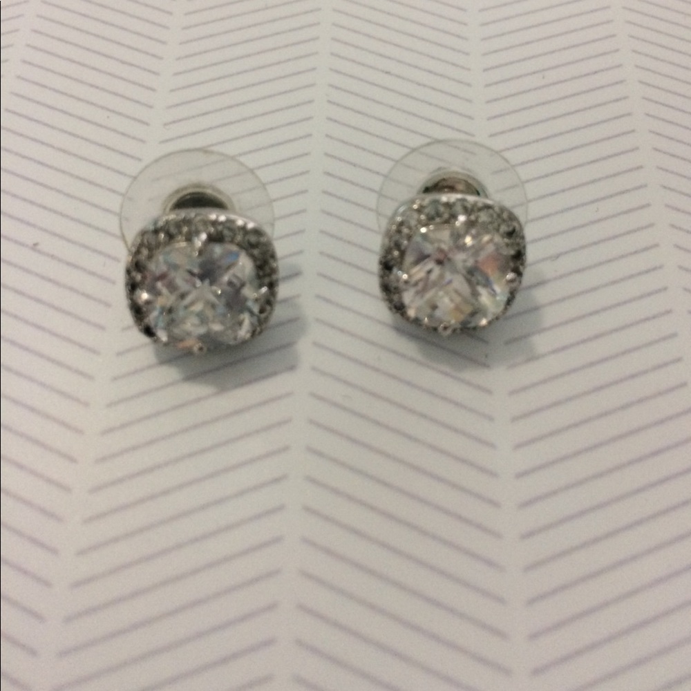 Cubic zirconium earrings